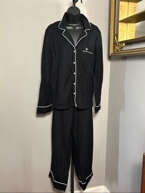 Mary Crafts XL Black Pajama Set with White Piping